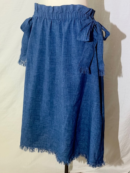 Umgee Dresses & Skirts - Umgee Blue Chambray Paper Bag Waist Midi Fringe Hem Skirt Boho Size Medium